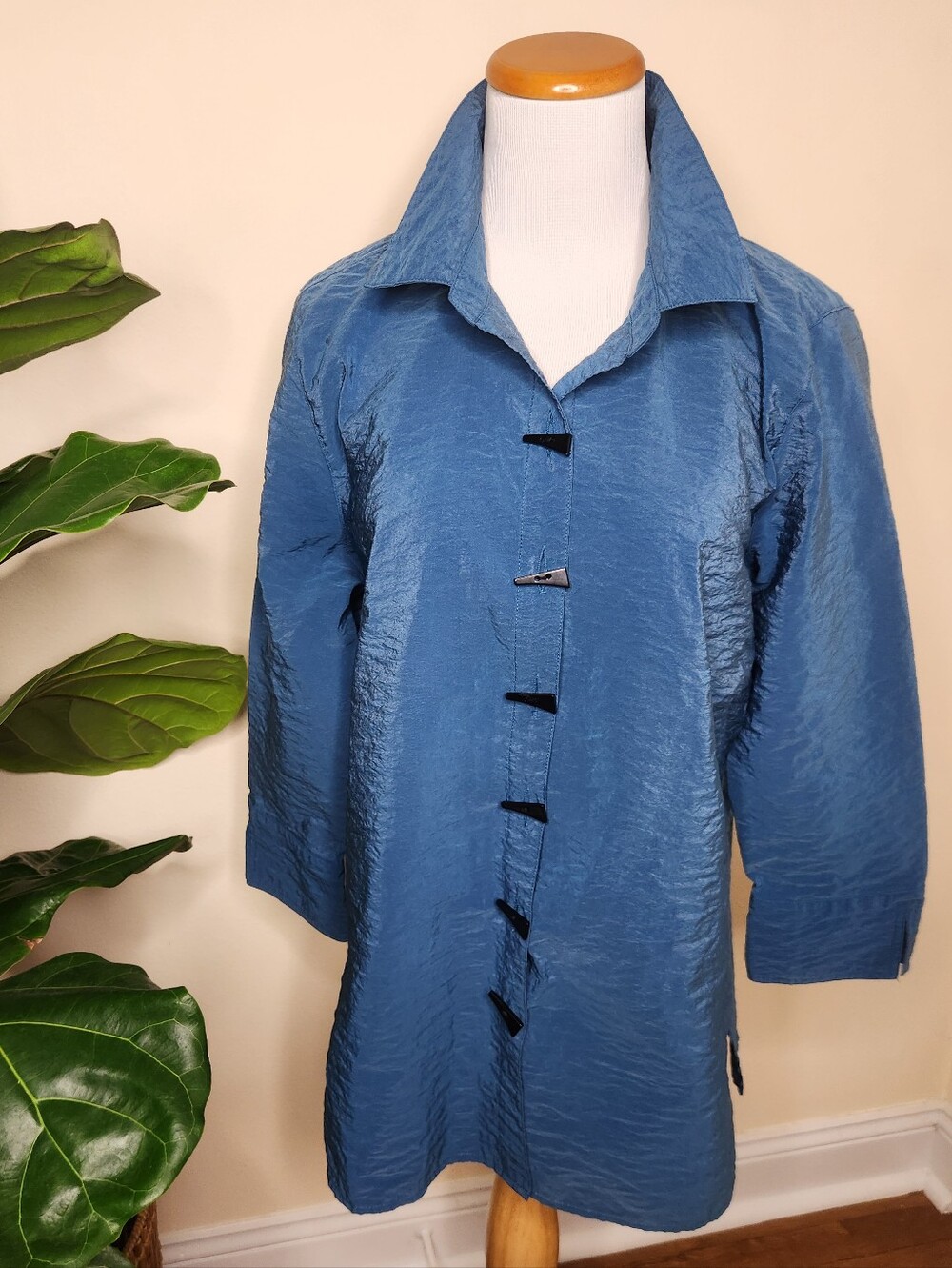 Multiples Blue Crinkle Textured Button Up Blouse Size L Lagenlook Artsy Modest